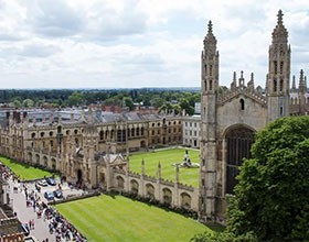 UCAS公布2022英国大学申请数据，中国当之无愧成为最大海外生源地！