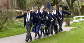 启程赴英留学入关时你需要准备这几种材料