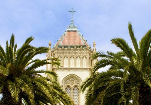 美国哪些大学接受高考成绩？