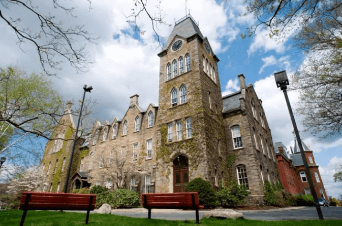 美国留学&ldquo;滚动录取&rdquo;的大学有哪些？