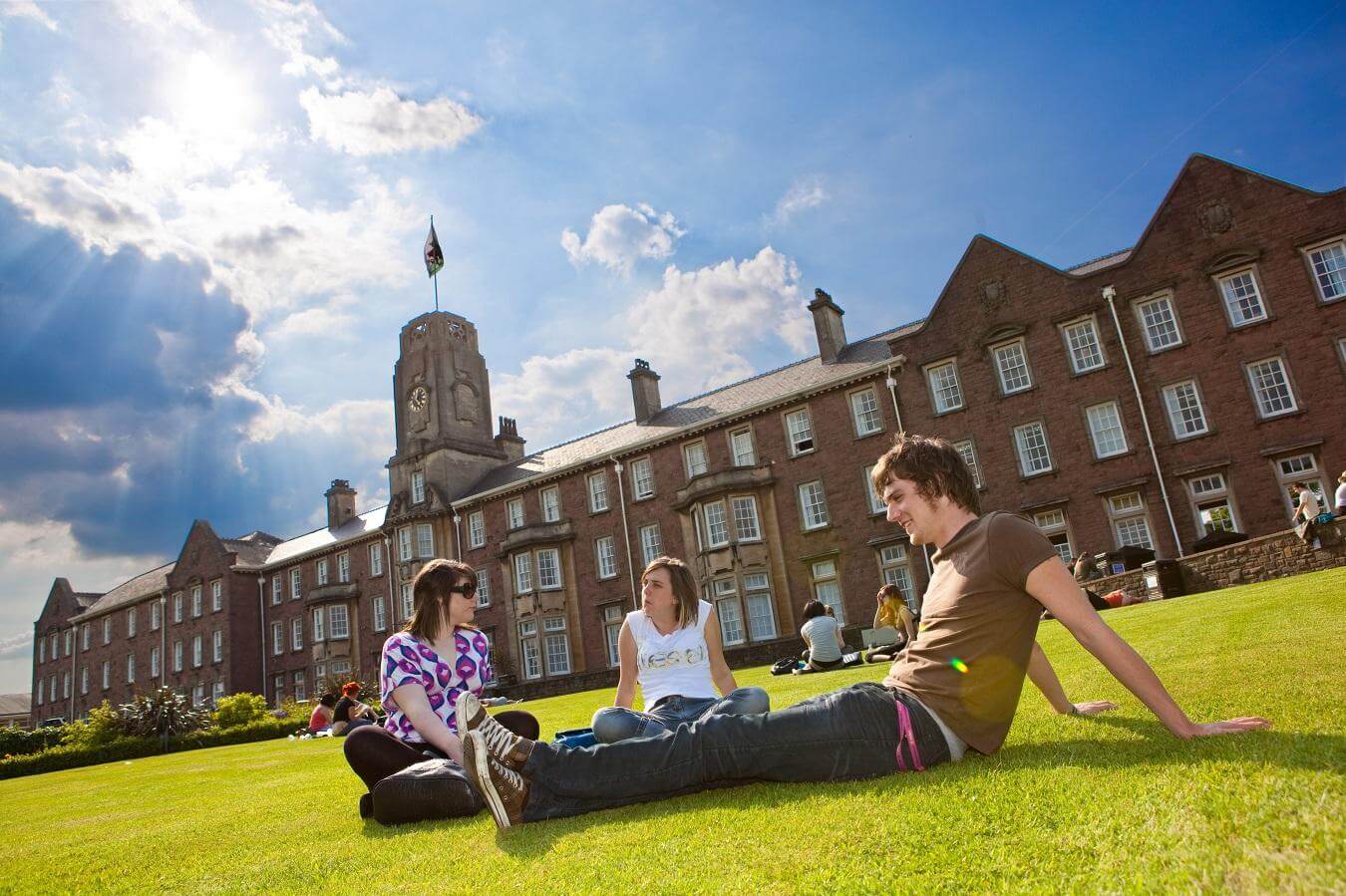 美国留学选校：保底学校怎么选？