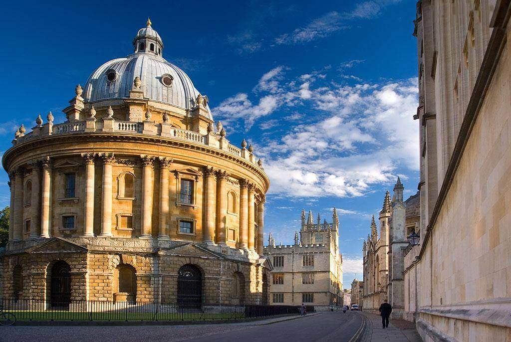 详解2018年英国留学申请流程