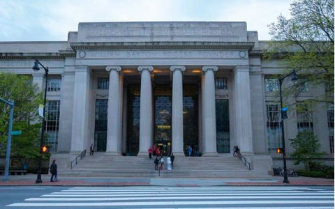 美国留学考试困难的大学有哪些