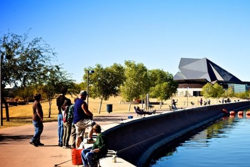 美国公立大学申请奖学金需要什么条件？