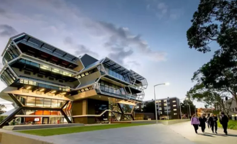 美国本科留学学费是多少