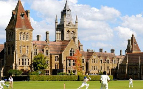 英国留学过程中应该如何选择大学？